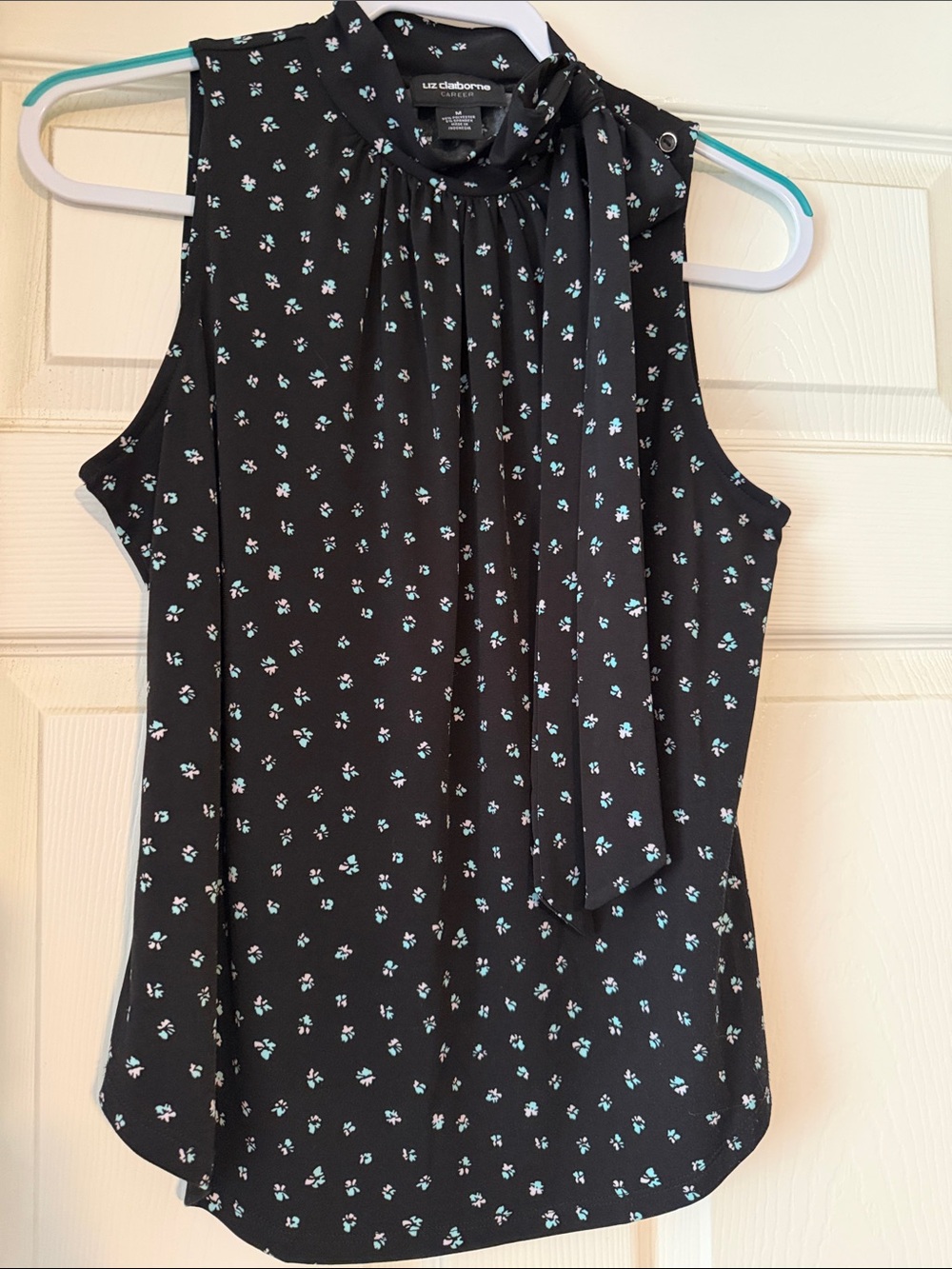 Liz Claiborne Black Sleeveless Tie-Neck Camisole with Tiny Teal Floral Print